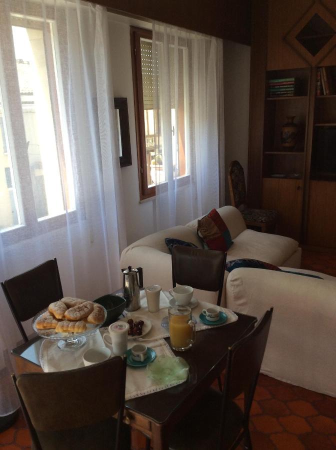 Manu Vintage B&B Cattolica Dış mekan fotoğraf