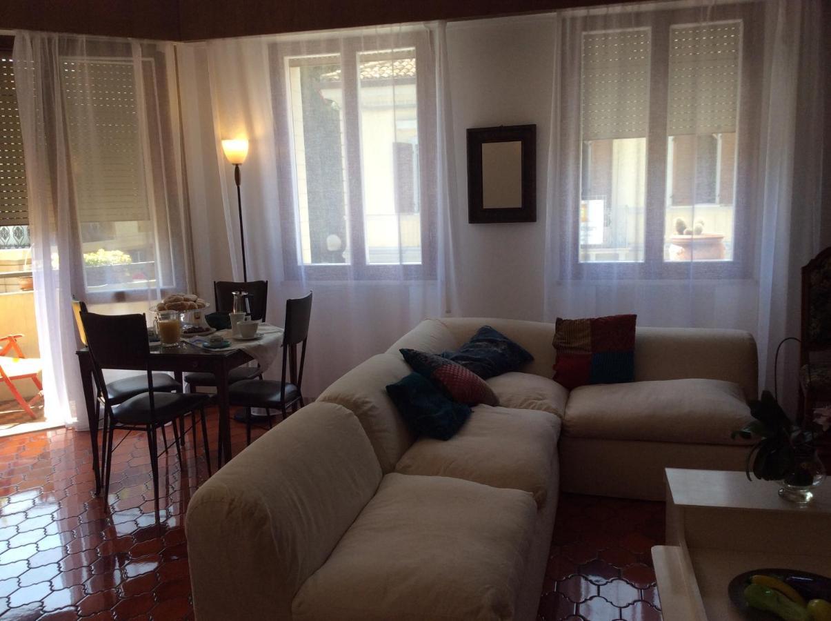 Manu Vintage B&B Cattolica Dış mekan fotoğraf